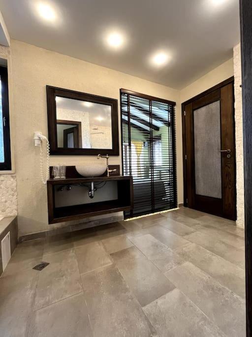 Private Villa At Blacksearama Golf & Villas Resort Балчик Екстериор снимка